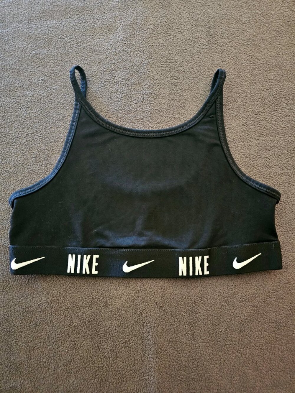 Nike Dri-FIT Sports Bra Womens Medium Black Logo Band Swoosh Athletic 445687